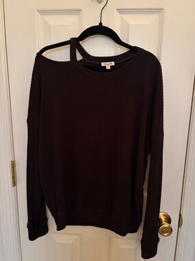 Splendid Black Cold-Shoulder Ribbed Sweater